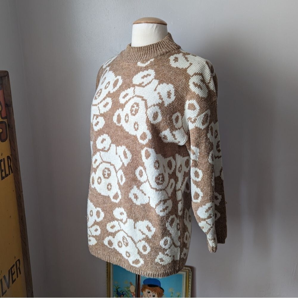 Vintage Mock Neck Tan and White Teddy Bear Sweater Size M
